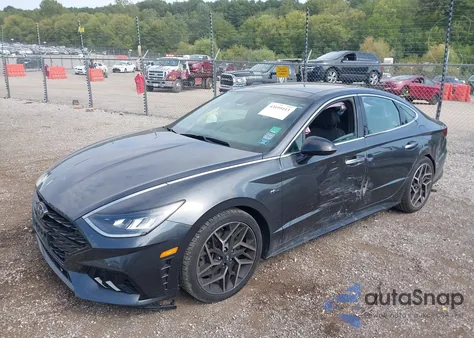 2021 Hyundai Sonata N Line z USA, uszkodzony, nr VIN 5NPEK4JC5MH108963